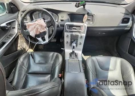 2017 Volvo S60 Dynamic из США, поврежденный, VIN YV140MTL1H2441094